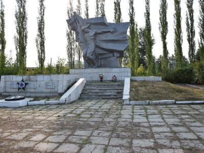 Братская могила