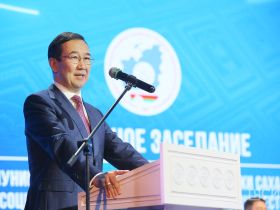 В Якутии пересмотрят оплату труда муниципальным служащим