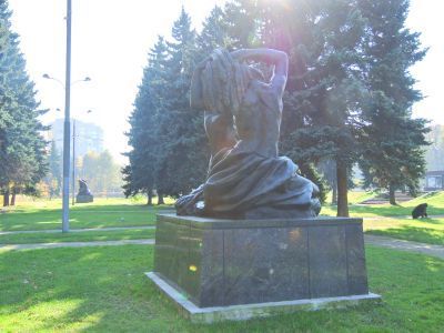Парк Дружбы. Произведения монументальной скульптуры