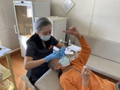 Врачи Усть-Алданской ЦРБ провели профосмотр населения в селах Соттинцы и Маягас