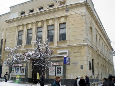 Здание, где располагалось Нижегородское общественное собрание, связанное с именами многих деятелей музыкальной культуры. Здесь 2(15) ноября 1917 г. была провозглашена советская власть в Нижегородской губернии