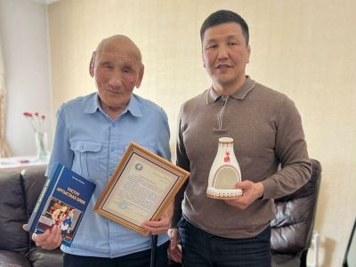 В Якутии пройдет шахматно-шашечный турнир в честь ветерана Наума Слепцова