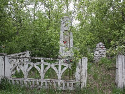 Братская могила венгров-интернационалистов