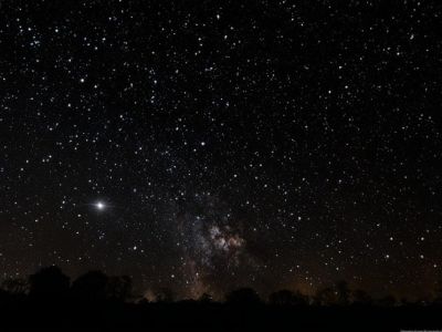 Над Россией пройдёт метеорный поток Лириды