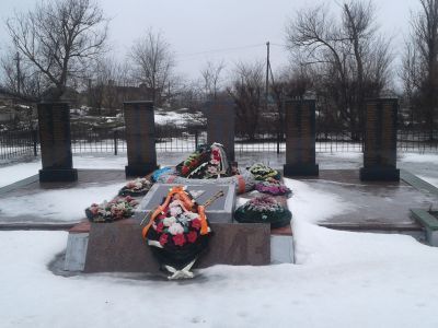 Братская могила участников гражданской войны