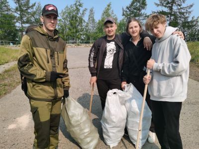 Стройотряд в Чернышевском: зарплату отрабатывают на все сто
