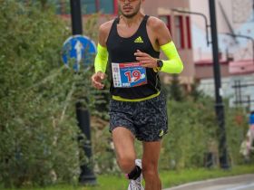 Чемпионом России на 100 км в Якутске стал Валерий Лукин