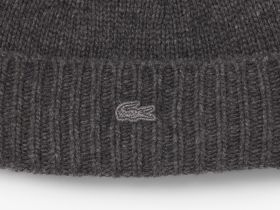 Вязаная шапка Lacoste
