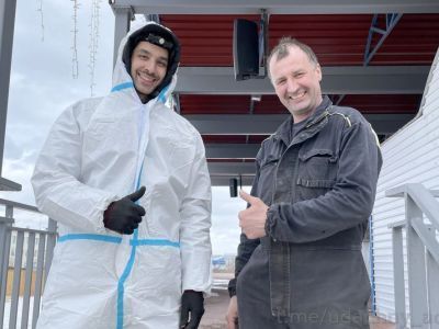 На площади Удачного смонтировали звуковое оборудование