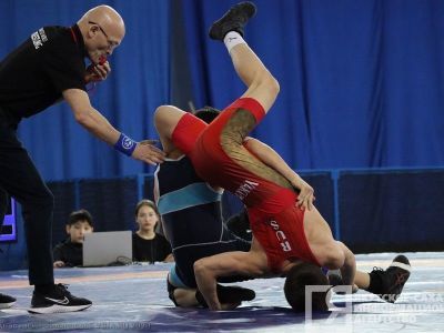 Более двадцати борцов представят Якутию на первенстве России среди юношей