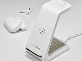 Беспроводное зарядное устройство Deppa Charging Stand 3 в 1 (D-24015) для Apple Watch / iPhone / AirPods 17,5W (белый)