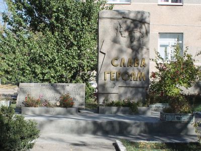 Памятный знак в честь воинов-односельчан, погибших в годы Великой Отечественной войны