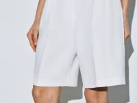 Шорты-бермуды со складками, Белый