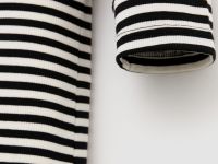 Футболка приталенного силуэта