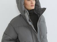 Длинный стёганый пуховик с капюшоном, Серый