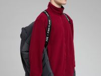 Утепленная куртка с капюшоном