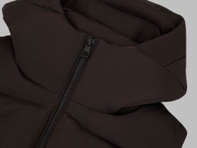 Стеганый жилет с капюшоном