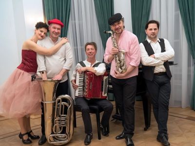 Билеты на Toute la Vie и Мари Берсо. Рождество в Париже (Концертный зал им. Архиповой) / Концерт | Афиша | ИнфоТаймс