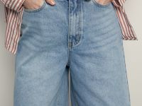 Джинсовые шорты с потертостями