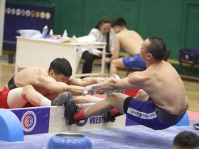 Определены чемпионы Якутии среди юниоров по мас-рестлингу