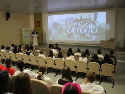 Школы Якутска и Докучаевска развивают сотрудничество