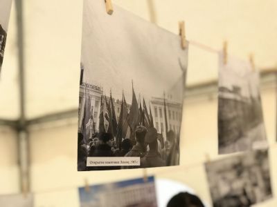 Десятилетия Якутска на снимках. В День города прошла необычная фотовыставка