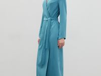 Платье с поясом