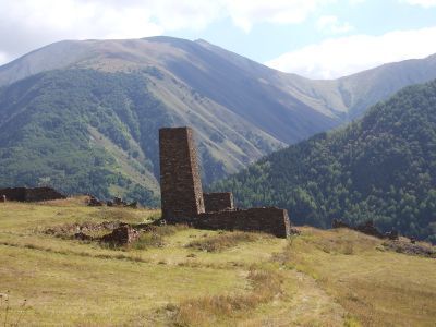 Сторожевая башня и культовое здание