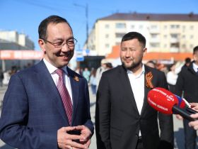 Глава Якутии принял участие в праздничных мероприятиях проекта «Проспект Победы»
