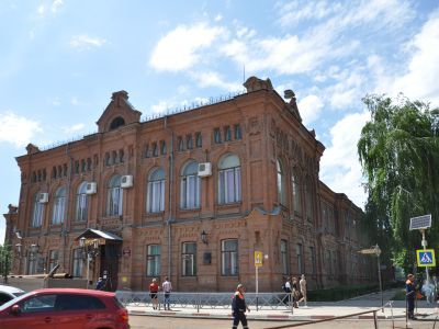 Здание реального училища