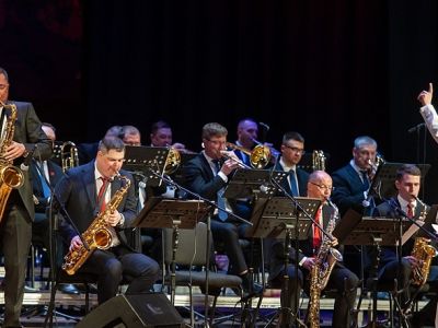 Билеты на Биг-бэнд Владимира Толкачева и Карина Кожевникова / Концерт | Афиша | ИнфоТаймс