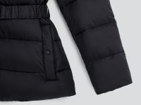 Пуховик с поясом приталенного силуэта