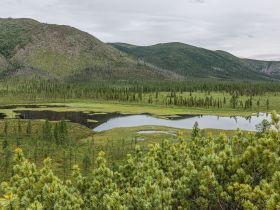 «В горах Семи Хребтов. Водопады хребта Сэттэ Дабан»