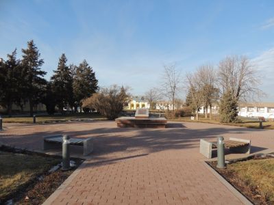 Братская могила П.П. Чугунова - начальника  Астраханского гарнизона, И.Е. Лемисова /1878-1929 гг./ и Ф.А.Трофимова /1878-1927 гг./, участников гражданской войны в борьбе за Советскую власть в Астрахани