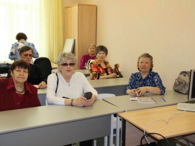 В Мирнинском районе 126 пожилых людей прошли курсы компьютерной грамотности