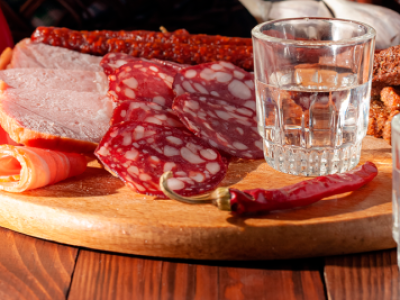 Алкоголь и колбаса на паузе: карантин изменил поведение потребителей