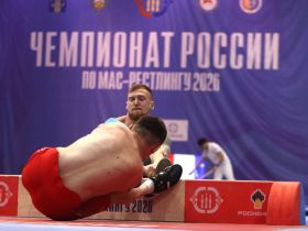 Реванши и сенсации. Мас-рестлеры Якутии завоевали еще шесть золотых медалей чемпионата России