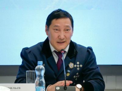 Политолог Чокуур Гаврильев назвал основные темы прямой линии президента РФ и послания главы Якутии