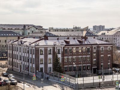 Здание, где в 1917 г. формировался интернациональный коммунистический батальон имени Карла Маркса