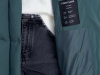 Пуховик с капюшоном и воротником-стойкой