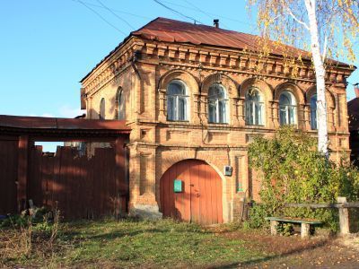 Дом крестьянина Сосунова с лавкой