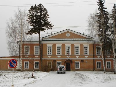 Здание присутственных мест и городского магистрата