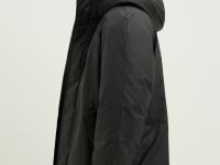Полупальто из водонепроницаемой ткани