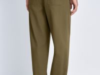 Брюки-бананы с эластичным поясом