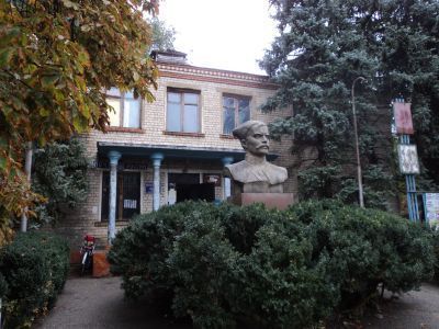 Памятник герою гражданской войны Чапаеву В.И.