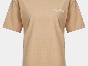 Базовая футболка прямого кроя