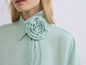 Блузка с декоративным цветком, Зеленый