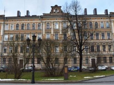 Жилой дом Виклунда со службами