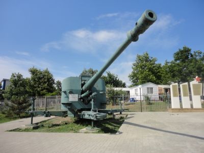 Остатки огневой позиции береговой батареи № 464