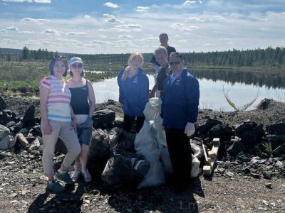 На берегу Сытыкана прошел субботник